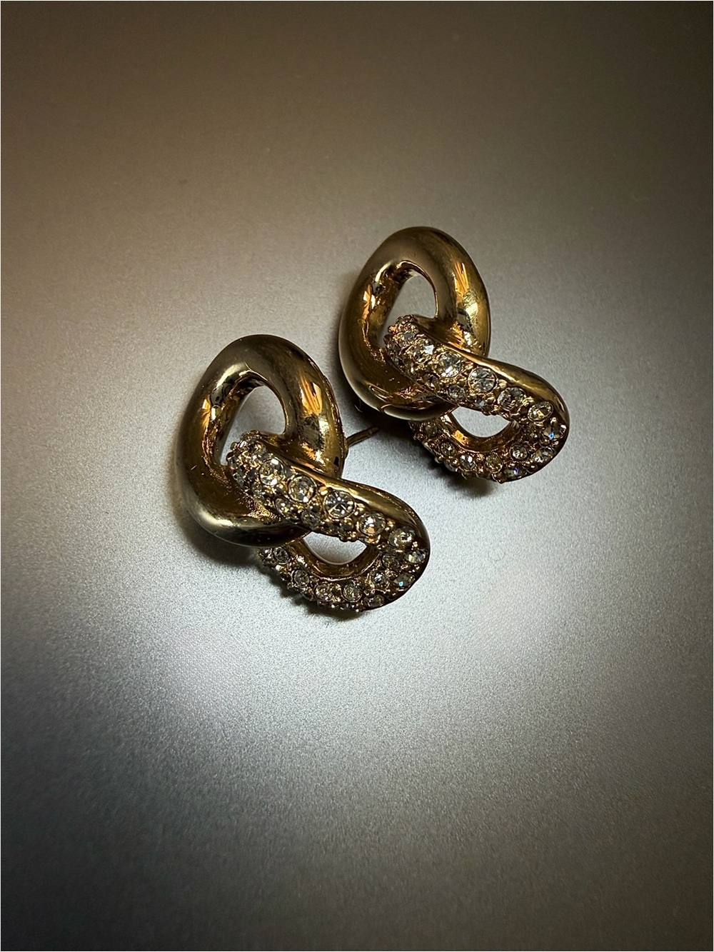 Vintage Dior 18k 750 Yellow Gold VS D Clarity Diamond Earrings
